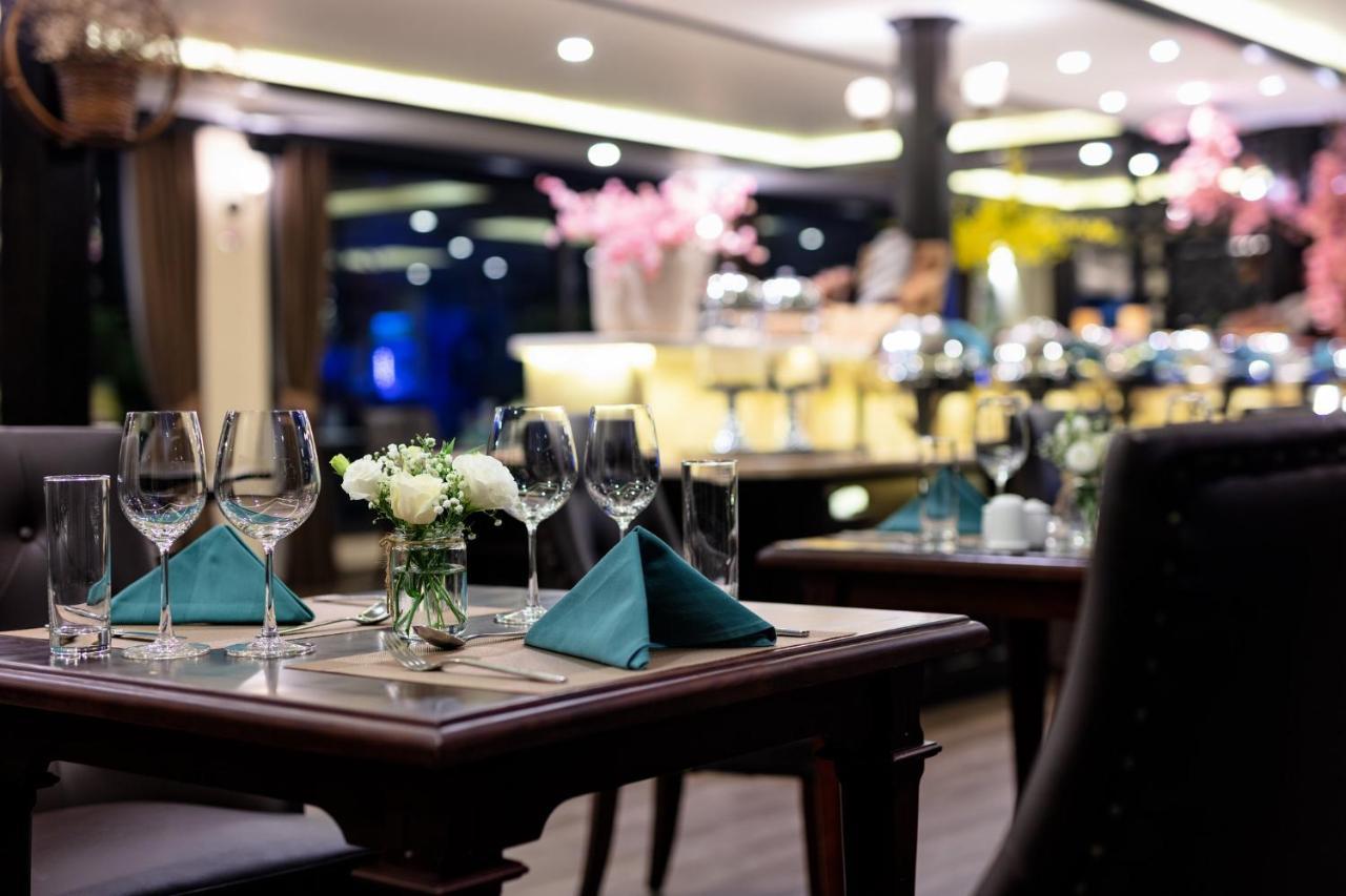 Mon Cheri Cruises Ha Long Exterior foto